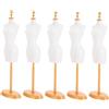 ERINGOGO Mini Espositore Set 5 Supporti per Vestiti per Bambole Manichino Accessorio per Esposizione Abbigliamento Bambole