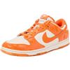 Nike FN7773 Dunk Low Donna, Light Bone/Safety Orange-Laser Orange EU 45
