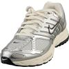 NIKE HJ7310-025 Air Pegasus 2005 Donna, Photon Dust/Chrome-Gridiron-Sail EU 36 1/2