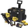 DEWALT Kit doppio di chiodatrici senza spazzole 18V XR con 2 batterie da 5,0Ah, caricabatterie e valigetta TSTAK, spina UE, DCK246P2T-QW