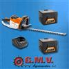 Stihl Tagliasiepi HSA 50 + 2 Batterie AK 10 e Caricatore AL 101 Stihl