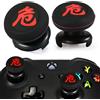 Playrealm FPS Thumbstick Grip Copri Levette Analogiche e Estensore Stampa Gomma da Cancellare Silicone Presa Copertina 2 Set per Controller Xbox Series X/S e Xbox One (Pericolo Di KANJI)