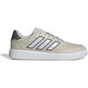 Adidas Uomo Courtblock Scarpe | La scarpa adidas è una scarpa da tennis dal taglio basso con tomaia in pelle sintetica, ideale per una nuova generazione.