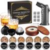 Gienxias Kit Affumicatore per Cocktail Premium con Cannello e 2 Bicchieri - 6 Gusti di Trucioli, 2 Stampi per Ghiaccio & 6 Pietre in Granito - Set Regalo Professionale in Scatola di Lusso (Senza Butano)