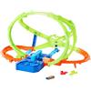 Hot Wheels Stunt Tracks Scontri nell'Ipersfera Set scontri e macchinina | Lanciatore motorizzato lancia il veicolo scala 1:64 in un loop rovesciato, 2 zone di scontro, Speed Snap Track, JTC74
