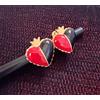 Q-pot. Coppia di orecchini Q-pot Disney Alice nel paese delle meraviglie Regina di c...