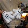 Bandai Guanti di peluche Disney Topolino Guanti divertenti zampa grande Cosplay Guanti bianchi di Topolino Performance Accessori per bambole giocattolo Regalo
