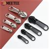 Meetee 10-50 pezzi 3 # 5 # 8 # 10 # Cursori per cerniere per cerniere in nylon Nastri per vestiti Riparazione Estrattore per zip Testa Giacca Cerniere Accessorio per chiusure per cursore