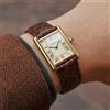 CILOA Orologio da uomo di lusso retrò quadrato, cassa dorata, quadrante color crema, cinturino in pelle marrone, orologio da polso al quarzo versatile, casual e professionale