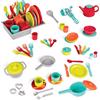Battat Set da cucina giocattolo deluxe, 71 pezzi, 4 posti tavola, Set da 71 | Accessori per cucina giocattolo con 71 pezzi: piatti, posate, tazze, teiera, pentole e scolapiatti; lavabile in, 2+ anni