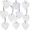 Marzoon 10 ciondoli in legno a forma di cuore con nastro di iuta, circa 4,5 x 5 cm, pendenti decorativi, cuori piatti in legno da appendere (bianco)