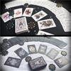 Hot Toys Carte da Gioco Standard Hollow Knight, Gioco da Tavolo per Feste in Famiglia, Carte da Gioco Portatili Creative, Regalo da Collezione