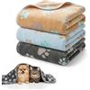 HOTUT 3 Pezzi Coperta per Cane Gatto Lavabile Soffice Durevole,52x76CM,Cammello,Azzurro Cielo,Grigio,Graziosa Coperta Cane con Impronte di Zampe in Soffice Pile per CaniGatti,Conigli
