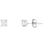 ORO&CO 925 Eleganza e delicatezza si fondono in questi orecchini punto luce in argento, impreziositi da zirconi bianchi a goccia. Il diametro di 5mm li rende perfetti per aggiungere un tocco luminoso e raffinato al look quotidiano.