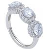 ORO&CO 925 L'anello trilogy in argento 925 esalta la luminosità dei zirconi bianchi, incastonati e contornati da ulteriori zirconi per un effetto brillante. La misura regolabile lo rende adatto a ogni occasione e stile, perfetto per chi cerca eleganza e …