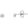 ORO&CO 925 Questi orecchini punto luce in argento 925, impreziositi da zirconi bianchi dal diametro di 4 mm, donano un bagliore delicato e sofisticato. Ideali per aggiungere un tocco di eleganza quotidiana o per valorizzare momenti speciali.