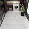 Livelynine 16 Piastrelle Pavimento PVC Adesivo Effetto Marmo Listoni PVC Adesivo per Pavimento 30x30CM Mattonelle Adesive Bagno-Lavabile-Bianco Adesivi Pavimenti Cucina Piastrelle Adesive Bagno
