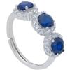 ORO&CO 925 La lucentezza dell'argento si unisce all'eleganza dei zirconi blu e bianchi in questo anello trilogy regolabile. Un gioiello raffinato, perfetto per aggiungere un tocco di colore e brillantezza a ogni occasione. Referenza son277157.