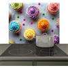 KitchenYeah© Paraschizzi Cucina Pannello Dietro Piano Cottura Fornelli a | 60x52 cm - Gas Paraspruzzi, Protezione Induzione Cupcake - Muffin - Colorato
