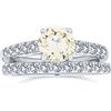 Bling Jewelry Personalizza anello di fidanzamento solitario rotondo brillante 4CT AAA CZ per donna in argento sterling .925 con zirconi cubici e fascia laterale pavé da 2MM personalizzabile