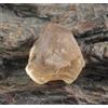 Topazio Naturale Giallo Dorato 56.45 Ct Pietra Grezza Certificata AGI T43935