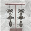 Vivienne Westwood Orecchini Vivienne Westwood gabbia sfera canna di fucile 6,8 cm x 2,6 cm senz...