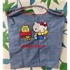 Palla e catena Ball&Chain x Sanrio Hello Kitty Denim Eco Bag M design telefono ricamato