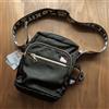 Sanrio Borsa a tracolla Hello Kitty nera con cinturino con logo carina etichetta...