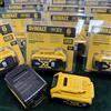 DEWALT Batteria DeWalt 20V 🔋 Batteria al Litio 5Ah 6Ah Compatibile con Serie DCF DCD DCG DCS DWE per Trapani, Chiavi, Seghe, Smerigliatrici, Avvitatori a Impatto e Utensili Elettrici