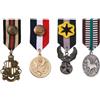 SUPERFINDINGS 4 Stili Eroe Militare Medaglie Costume di Halloween Scudo Militare Distintivo Medaglia Retro Cavallo Medaglia Geometrica Alloyl Spilla Spilla Distintivo di Ancoraggio Vintage