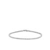 ALFIERI & ST. JOHN Questo bracciale tennis in oro bianco esprime una raffinata eleganza grazie ai diamanti dal peso complessivo di 0,8 carati, selezionati per il loro colore g e purezza si1. La misura 18 lo rende perfetto per il polso femminile, ideale …