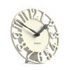 Jones Clocks® Ealing Orologio da scrivania | Mini orologio scheletro | Crema pallida | Orologio contemporaneo a mensola indipendente con numeri ritagliati per mensole, tavolo, camino o comodino