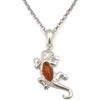 Kiara Jewellery Collana in argento Sterling 925 con ciondolo a forma di lucertola o geco intarsiato con ambra baltica marrone, su catenina in argento Sterling da 45,7 cm.