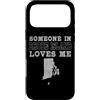 Someone Loves Me In US State Of Rhode Is Custodia per iPhone 17 Pro Max Qualcuno nel Rhode Island mi ama vintage stato degli Stati Uniti