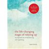 Marie Kondo The Life-Changing Magic of Tidying Up (Copertina rigida)