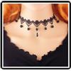 Dishowme Collana girocollo in velluto di cristallo Collana in pizzo con strass gotico Catena Gioielli con collare da vampiro vintage per ragazze da donna (Nero B)