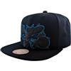 Mitchell & Ness NBA Cropped XL Snapback Cap Charlotte Hornets Black