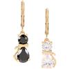 Betsey Johnson Orecchini pendenti a forma di gatto con zirconia cubica, Misura unica, Ottone, Zircone