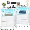 iSunirm Comodini con Luci LED e Stazione di Ricarica,Tavolino con 2 Cassetti in Tessuto,Tavolino Salotto, Tavolino da Divano, Tavolino da Notte per Camera da Letto,Comodino Moderno,Bianco,2PCS