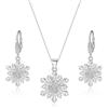 EVER FAITH Set di 2 gioielli a forma di fiocco di neve con zirconi trasparenti fortunati irlandesi nodo celtico collana pendenti orecchini set regalo per donna inverno Natale