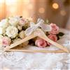 MiOYOOW Grucce in Legno per Abiti da Sposa, Appendiabiti Anniversari Matrimonio Antiscivolo, Gruccia per Abiti con Fiocco, per Nozze Maglioni Cappotti Camicie Maglietta Giacca Vestito Giarrettiere