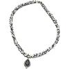 Ethnos Barcelona - Collana corta in macramè con piccolo ciondolo in argento e zaffiro sfaccettato. Lunghezza: 39 cm.