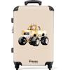 NoBoringSuitcases.com NoBoringSuitcases© Valigia Media Bambini Trolley Medio Da Viaggio Rigido | 67x43x25 cm - Leggero 4 Ruote Valigie Per Bimbo Bambino Ragazzi M Monster truck - Giallo - Sfondo beige