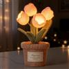 Giftasy Nana Gifts - Lampada a tulipano fatta a mano all'uncinetto
