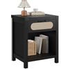 GarveeHome Stile Mid-Century Boho - Comodino in rattan nero con cassetto e ripiano aperto - Mobiletto salvaspazio per ingresso, tavolino moderno per soggiorno/letto - Finitura nera