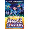 Katie Tsang Kevin Tsang SUZIE SAVES THE UNIVERSE (Tascabile) Space Blasters