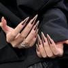 Kaiperala 24 unghie finte a stiletto, extra lunghe, con striscia nera, a pressione | Base nera a righe verticali, unghie finte adesive rimovibili, con colla, accessori per donne e party club