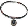 Ethnos Barcelona Collana corta in pelle con ciondolo in lapislazzuli e argento. Lunghezza: 41,5 cm.
