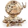 UGEARS Globo Puzzle 3D in Legno - Regalo per la Festa del Papà Kit di Costruzione in Legno Rotante - Globo Meccanico con Navetta e Sputnik - Kit Modello in Legno Autoassemblante per Adulti