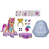 My Little Pony: A New Generation Crystal Adventure Sunny Starscout, 7,5 cm, frangia arancione con accessori a sorpresa